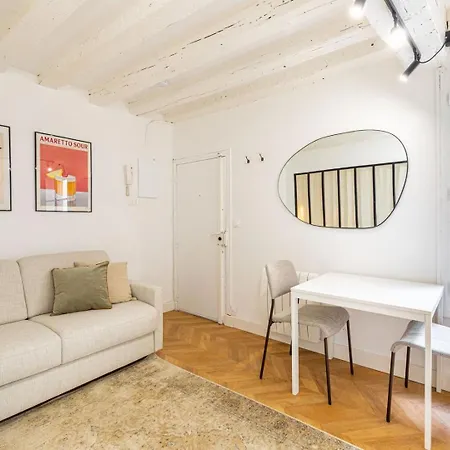 Apartment Guestready - Wabi-sabi Minimal In Marais Paris